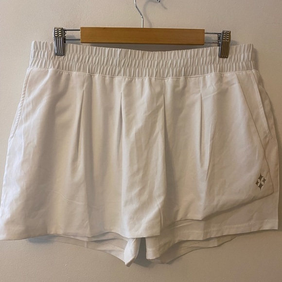 JoFit White Faux Wrap Active/Tennis/Golf Shorts - Picture 6 of 8